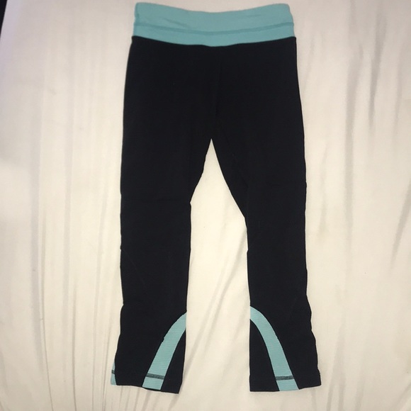 Black Crop Lululemon Pants - Picture 1 of 3